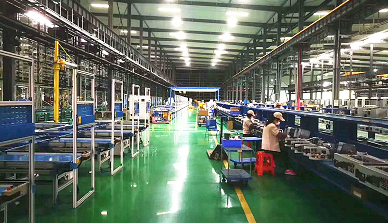 >上下同欲，沖鋒一線！